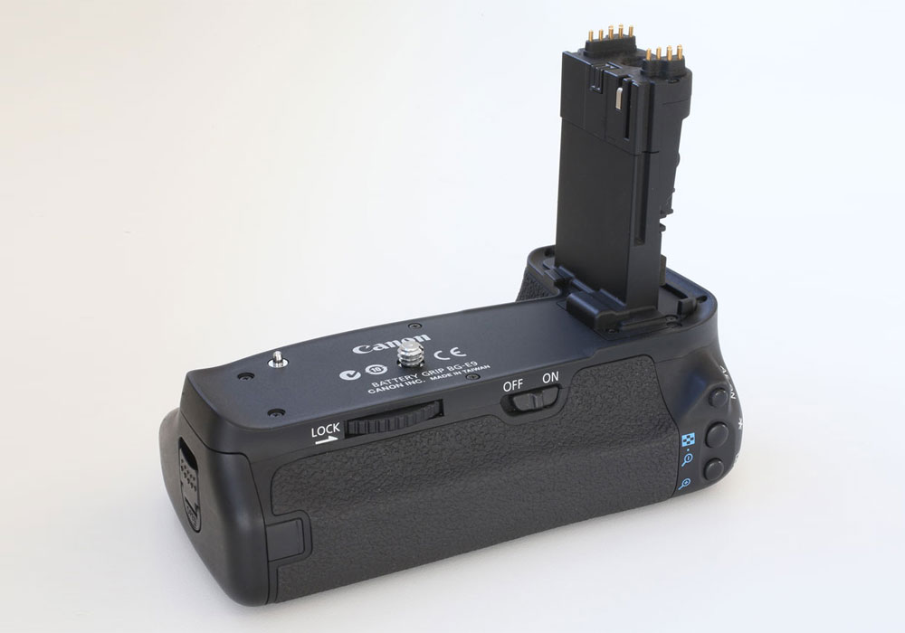 BG-E9 BATTERY GRIP