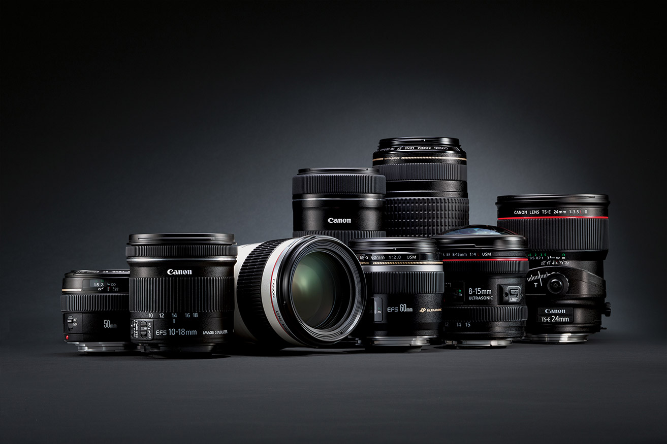 Canon lens. Canon banner объективы. Объективы Canon много. Реклама объективов Canon. Canon фотоаппарат и объективы на столе.